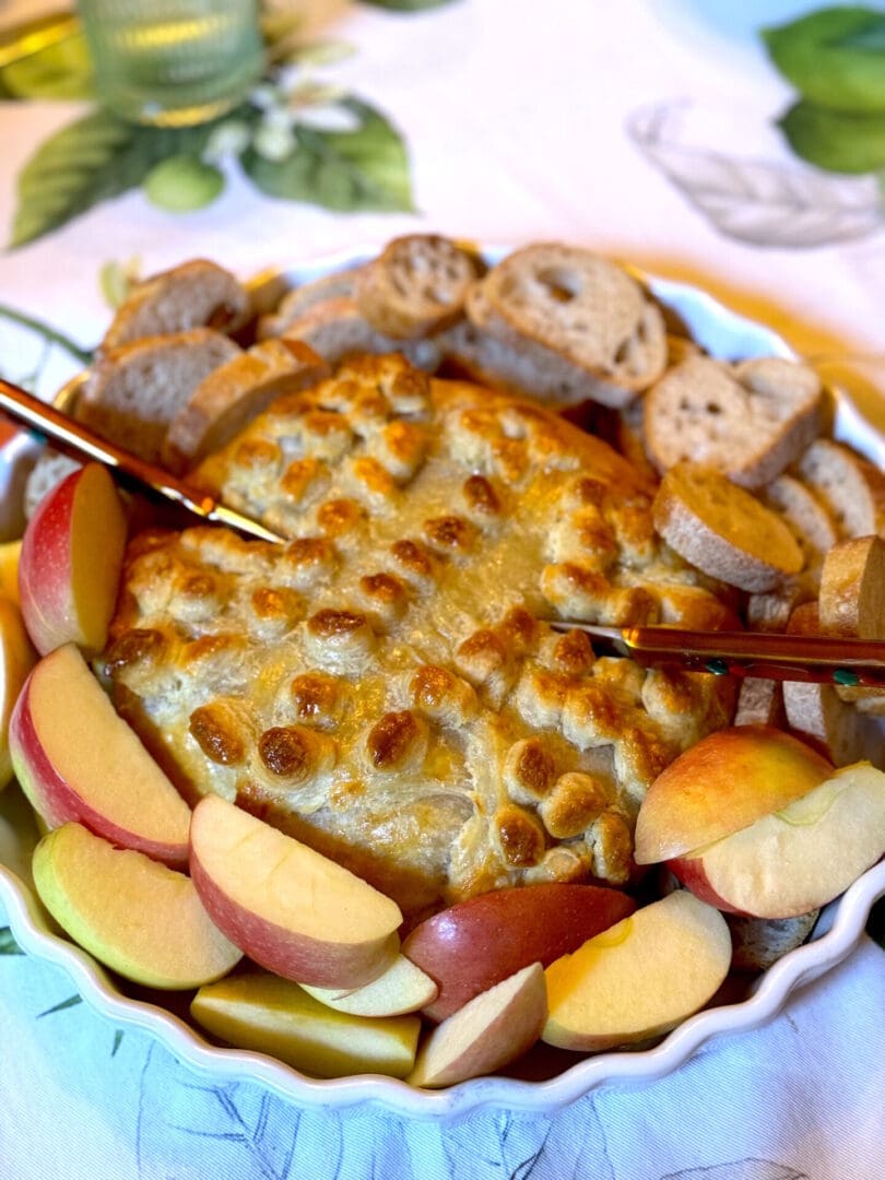 Baked Brie in Puffed Pastry